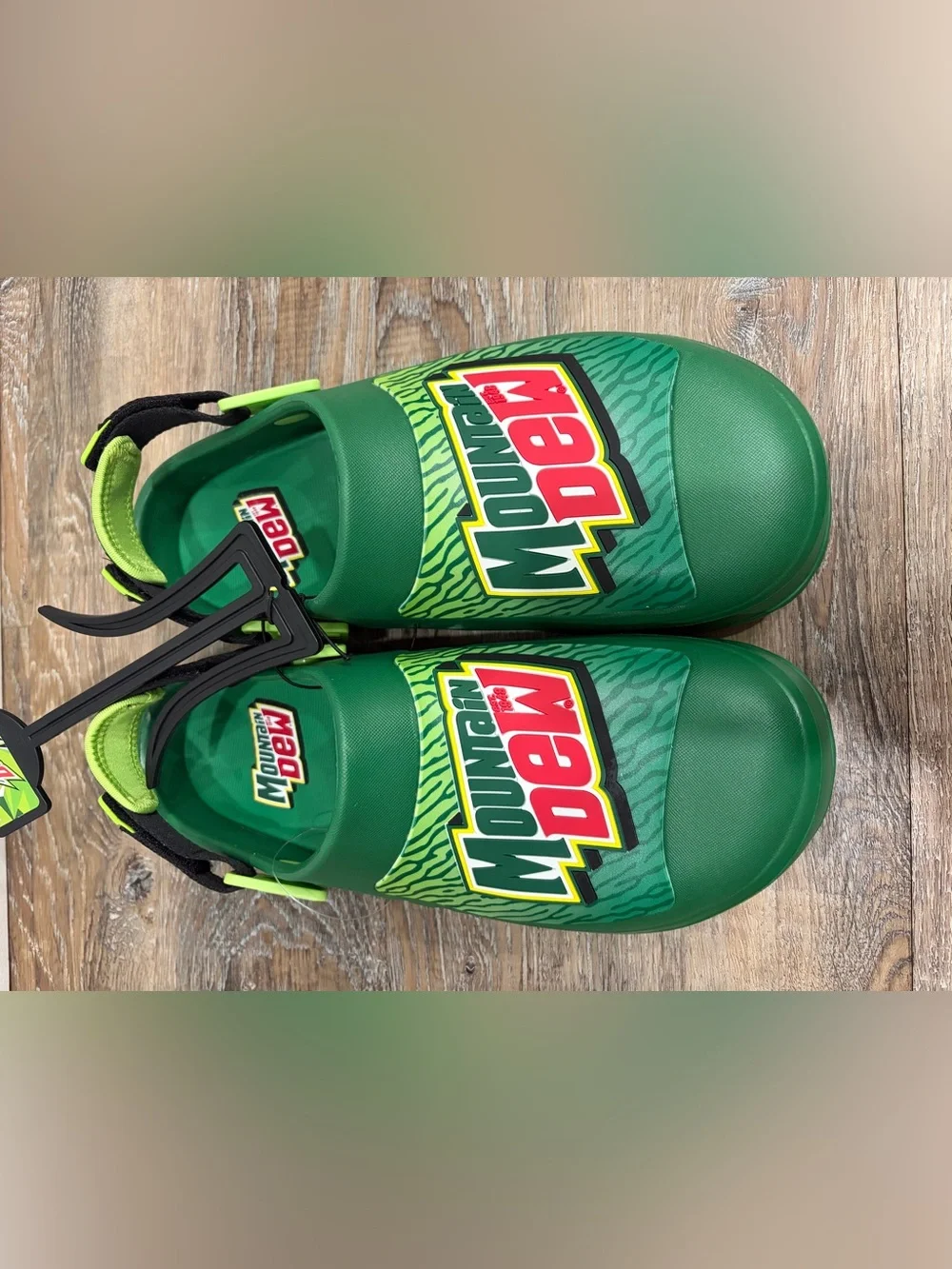 Men’s Size 11 Green Mountain Dew Clog Shoes, NWT